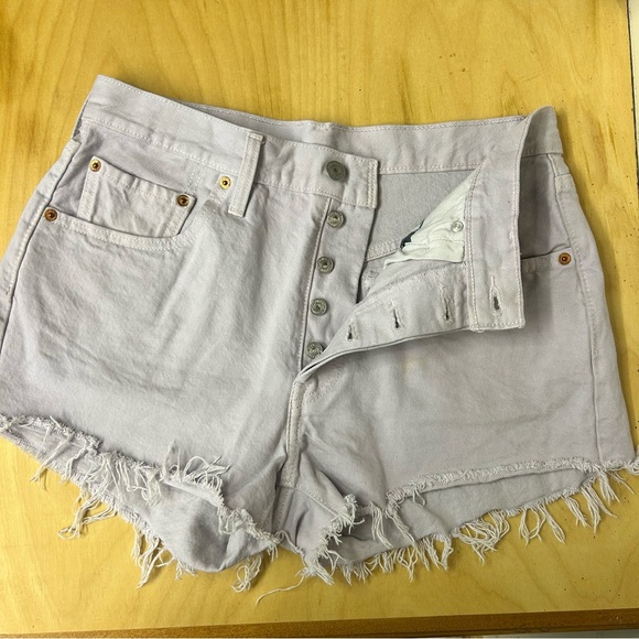 Levi's 501 Distressed Cut Off Denim High Rise Shorts Size 30 Lilac Pale Purple - Picture 2 of 6